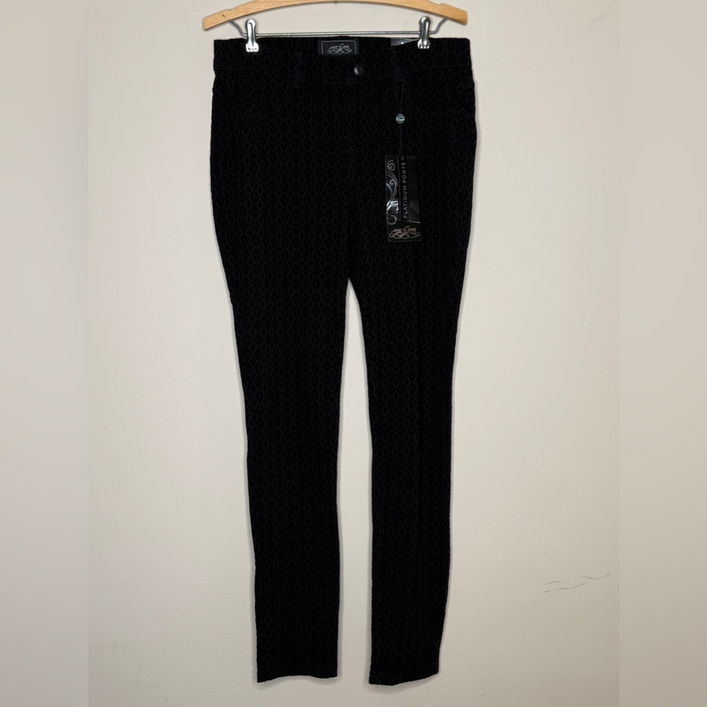 NWT One 5 One Women’s Black Velvet Brocade Design Stretch Pull On Pants Sz M‎